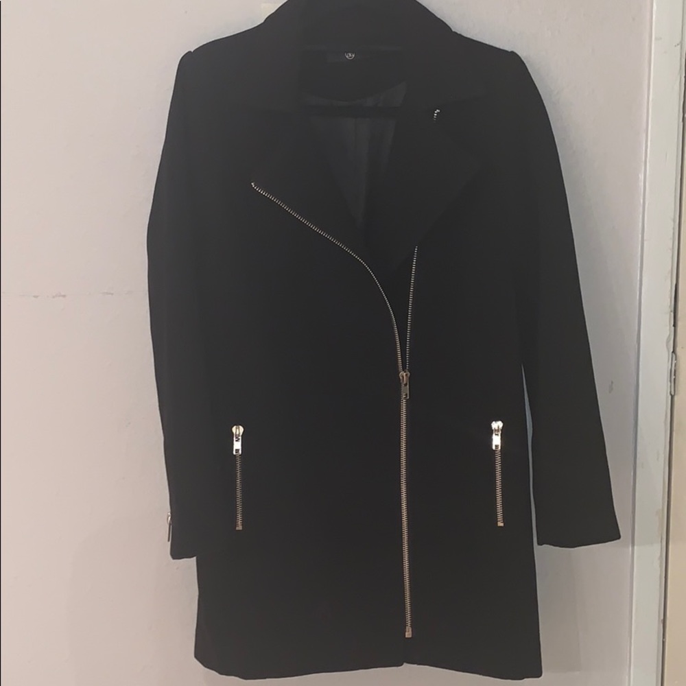 Zipper hardware coat